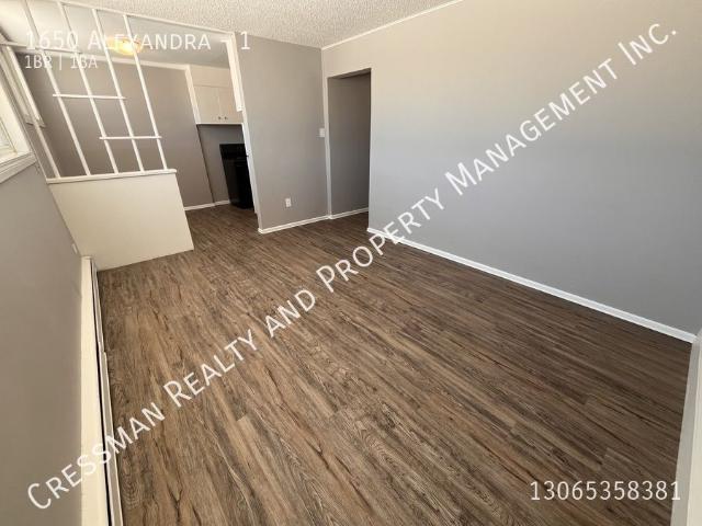 1 Bed 1 bath APARTMENT located in Regina, SK Rosemont area