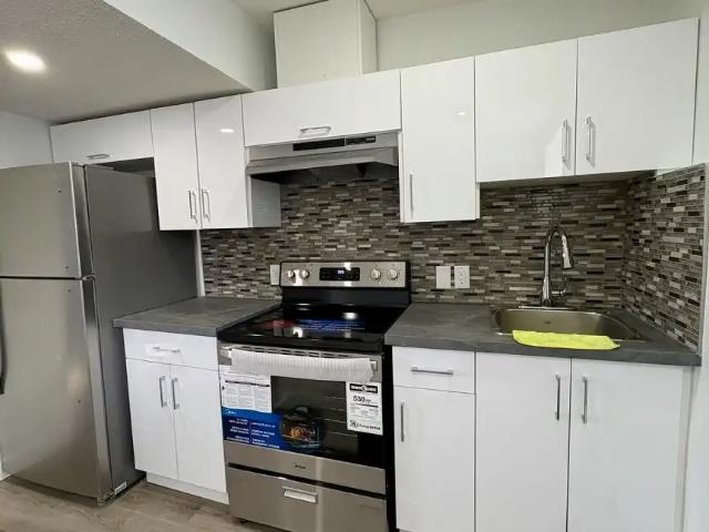 2 bed 2 bath cozy basement for rent