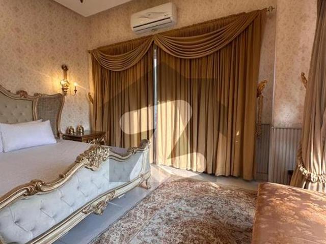 1 Bed & 2 Bed luxury furnished apartment available for Rent Bahria Town Phase 4