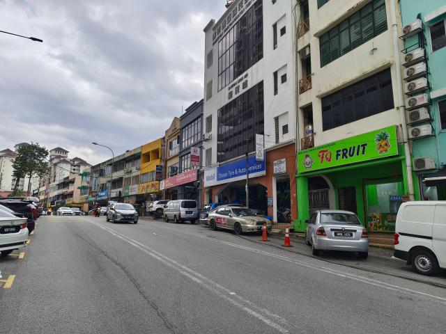 1 Bed Terrace Link House for Home Rental in Jalan Ambong 2, Kepong Baru, Kuala Lumpur, Federal Territory of Kuala Lumpur, Malaysia 1,400sqft