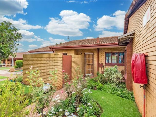 1 Bed Townhouse in Wilro Park