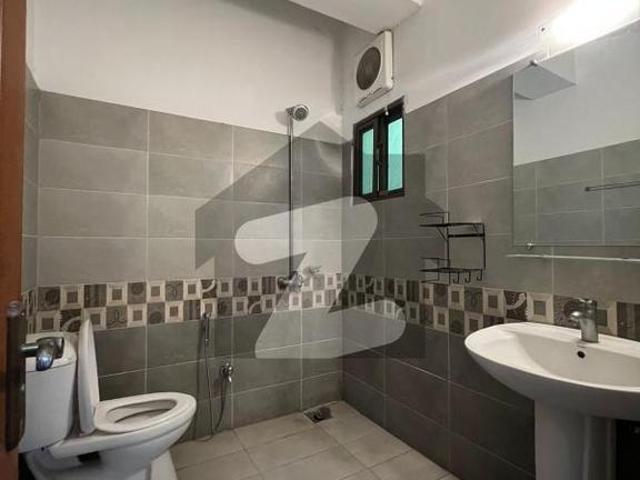 1 Bed Apartment Available H 13