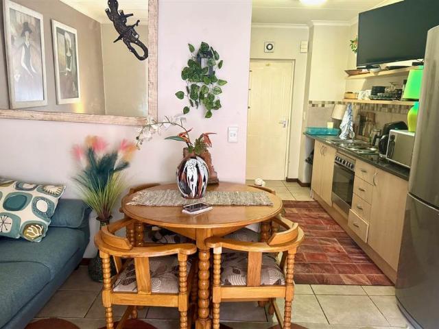 1 Bed Apartment in Douglasdale