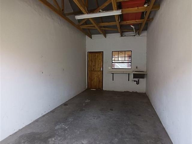 1 Bed Apartment in Pioneer Park