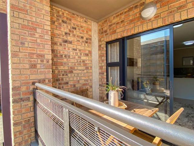1 Bed Apartment in Roodepoort Central