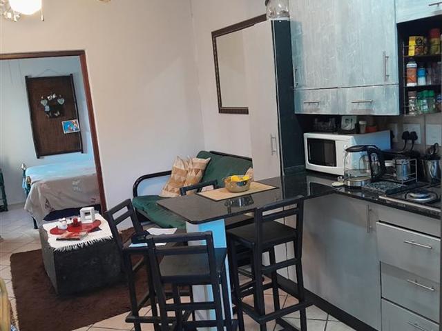 1 Bed Apartment in Uvongo