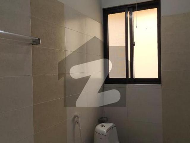 1 Bed Apartment Prime Location Rent In Al Kabir Town Phase 2