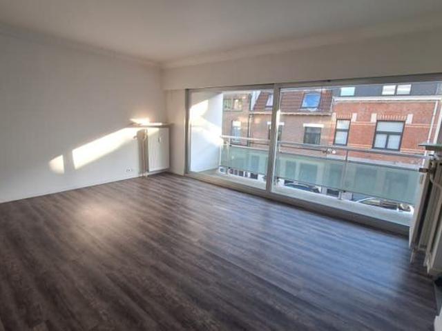 1 Bed Apt in Uccle Ukkel, Balcony, Modern Kitchen