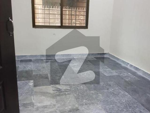 1 Bed Flat Available For Rent Gulberg 2