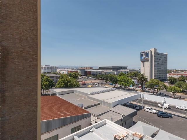 1 Bed Flat in Fairfield Estate