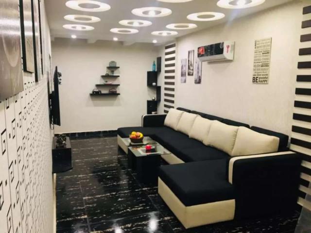 1 Bed fully furnished flat for rent per day available Lahore Bahria Town ID 25545