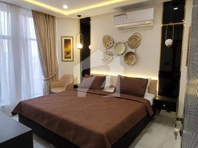 1 Bed Fully Luxurious Furnished Flat With Original Pictures Attached Available For Rent In The Heart Of Bahria Town Lahore