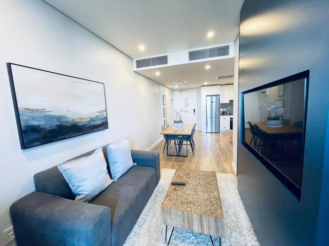 1 Bed Furnished Apartment to Rent in Illovo