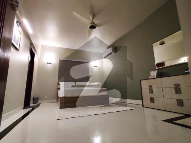 1 Bed Furnished Flat | Rs. 16500 Per Day Shahra e Faisal