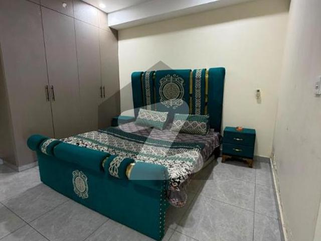 1 bed furnshd flat for rent Bahria Town Phase 8