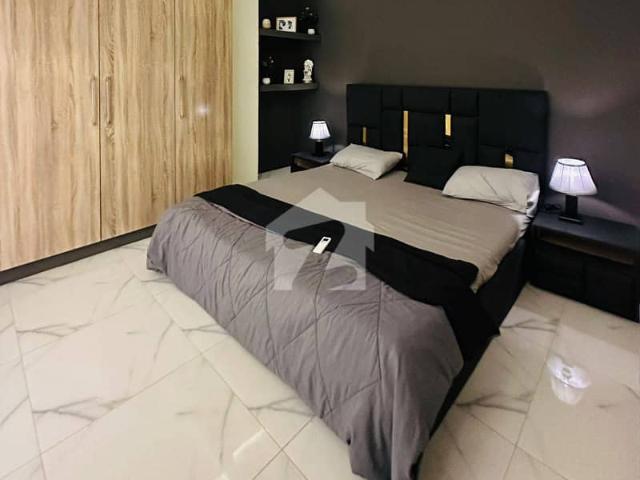1 Bed Luxurious Fully Furnished Apartment For Rent