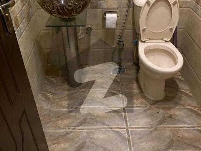 1 Bed Luxury Apartment Available For Rent In Bahria Town Lahore. Bahria Town Sector E