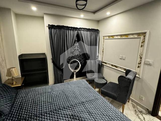 1 bed luxury fully furnished apartment available for rent in bahria town lahore
