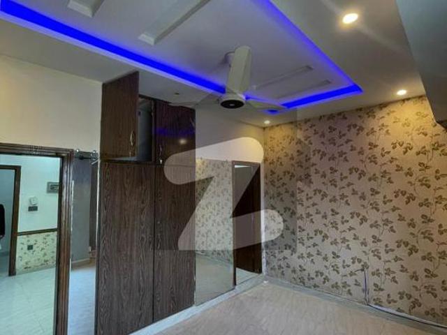 1 Bed Non Furnish Available For Office Use In Bussiness Park Gulberg Green Gulberg Business Park