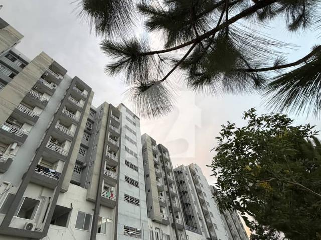 1 Bed Ready To Move Luxury Apartment | Diamond Mall | Gulberg Greens Islamabad