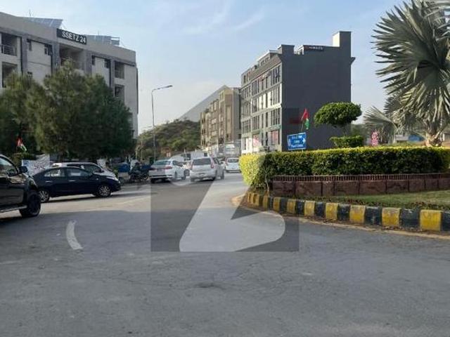 1 Bed Room Fully Furnished Apartment Available For Rent Bahria Town Phase 8