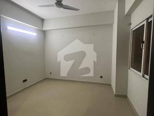 1 Bed Spacious Unfurnished Apartment For Rent Gulberg Greens, Islamabad