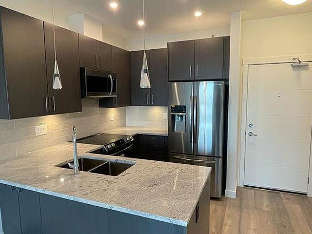 1 Bed/bath Condo In Langley
