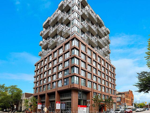 1 Bed+den Condo Unit @ Augusta Ave