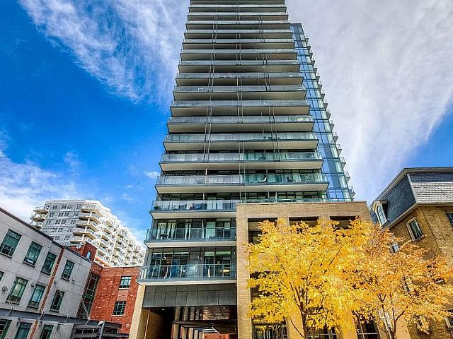 1 Bed+den Condo Apt In Toronto
