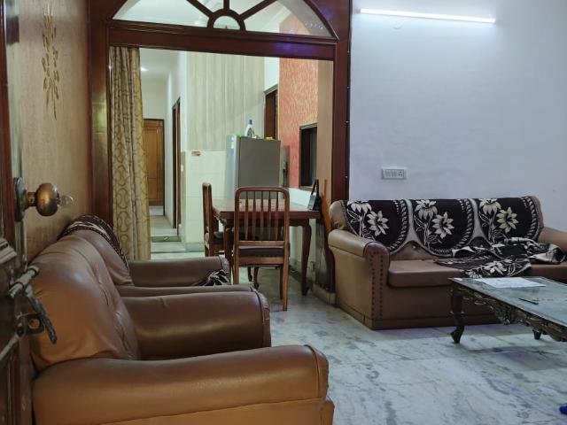 1 Bedroom 100 Sq.Yd. Builder Floor in Green Park Delhi Listing ID: #9922