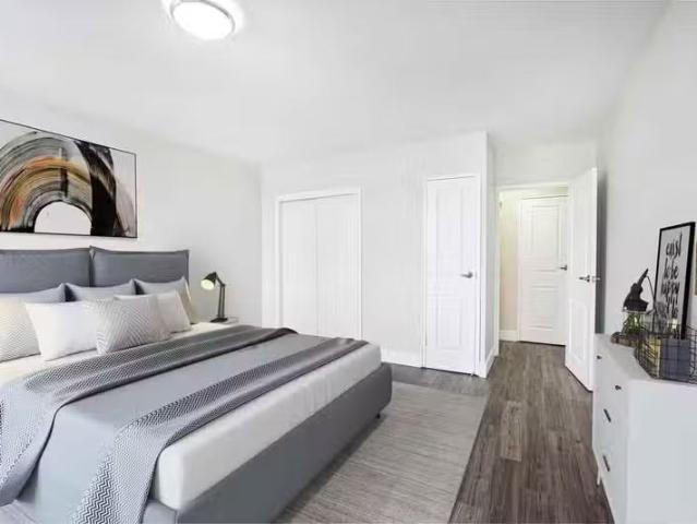 1 Bedroom 12 & 14 Rusholme Drive