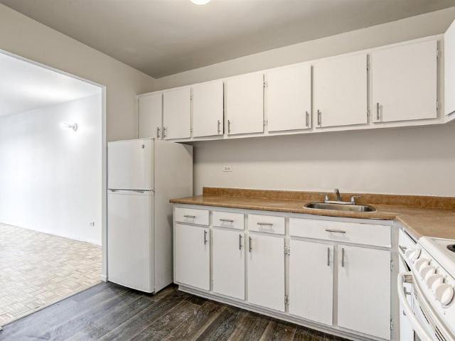 1 Bedroom 1570 St Timothée, Montréal
