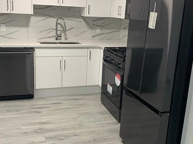 1 Bedroom 1 Bathroom Legal Basement For Rent