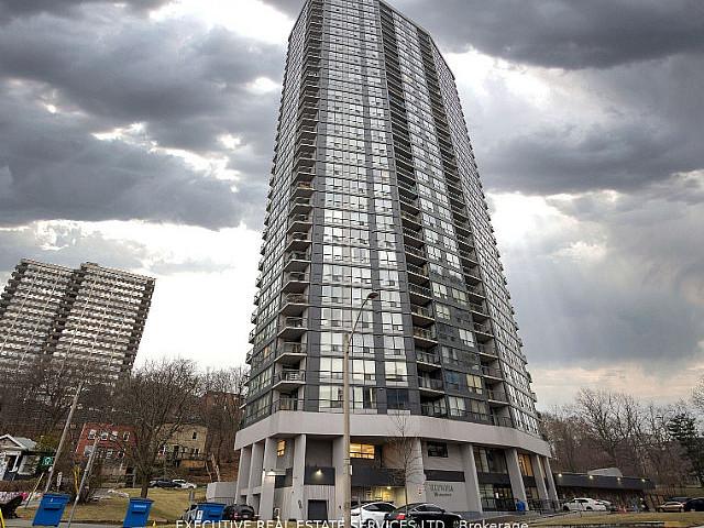 1 Bedroom 1 Bths Located At Charlton Ave E / John St S