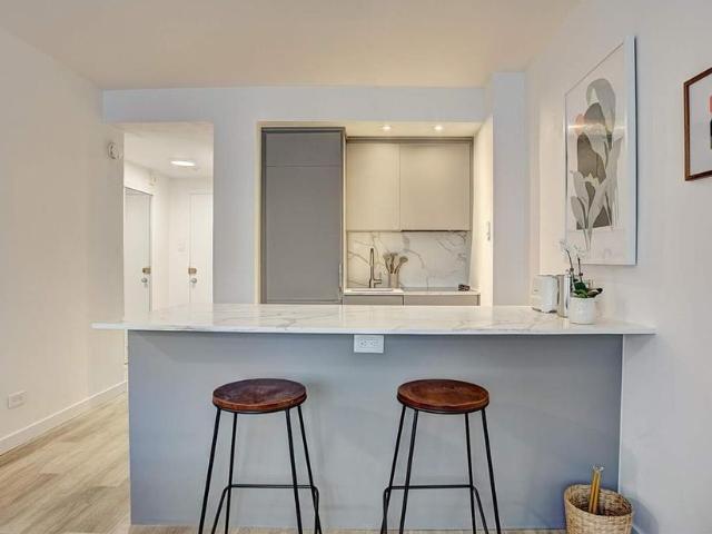 1 Bedroom 3445 Hutchison, Montréal