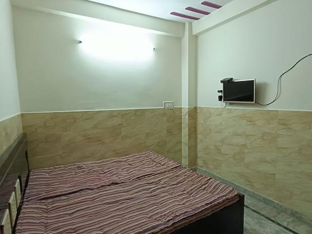 1 Bedroom 450 Sq.Ft. Builder Floor in Mayur Vihar Delhi Listing ID: #10331