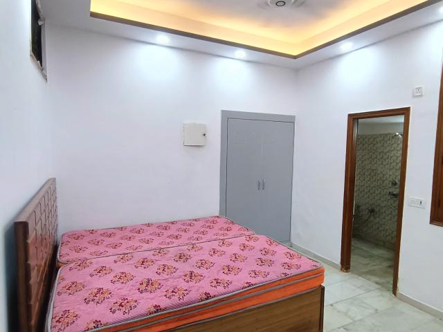 1 Bedroom 522 Sq.Ft. Builder Floor in Panchsheel Vihar Delhi Listing ID: #9784