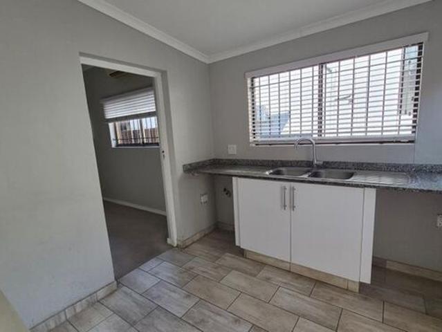 1 Bedroom cottage to rent in Beachwood, Durban North