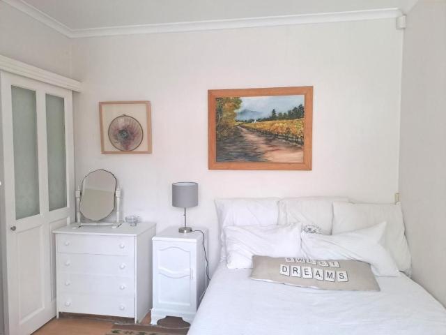 1 Bedroom cottage rented in Wynberg Upper, Cape Town