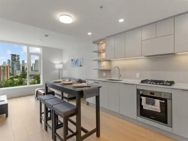 1 Bedroom Condo Coquitlam BC 102752535