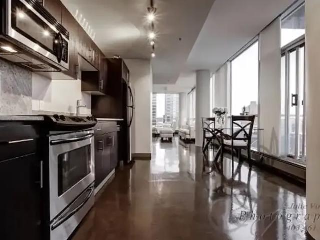 1 Bedroom Condo Calgary AB 102434027