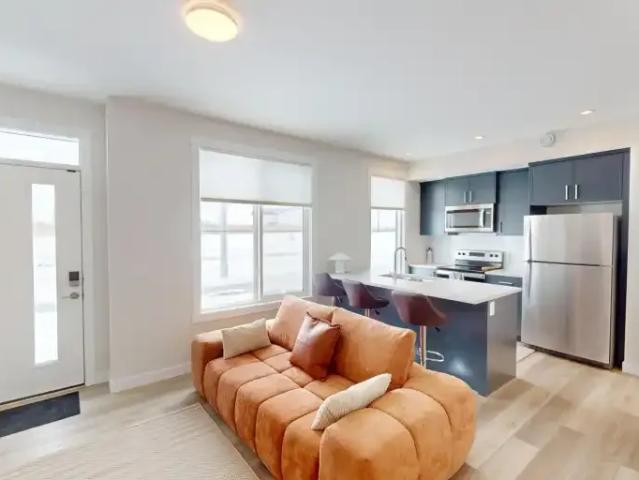 1 Bedroom Condo Calgary AB 102846545