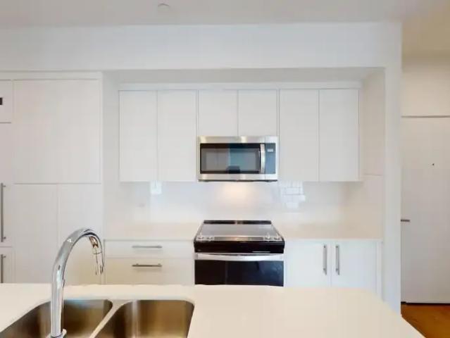 1 Bedroom Condo Calgary AB 102846549