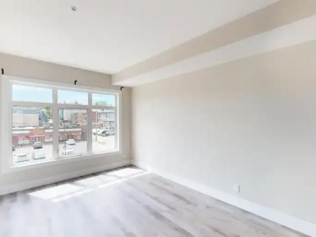 1 Bedroom Condo Calgary AB 102847310