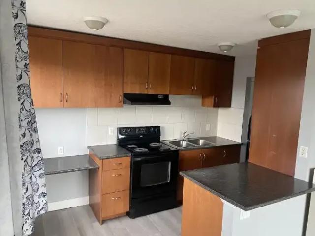 1 Bedroom Condo Calgary AB 103541937