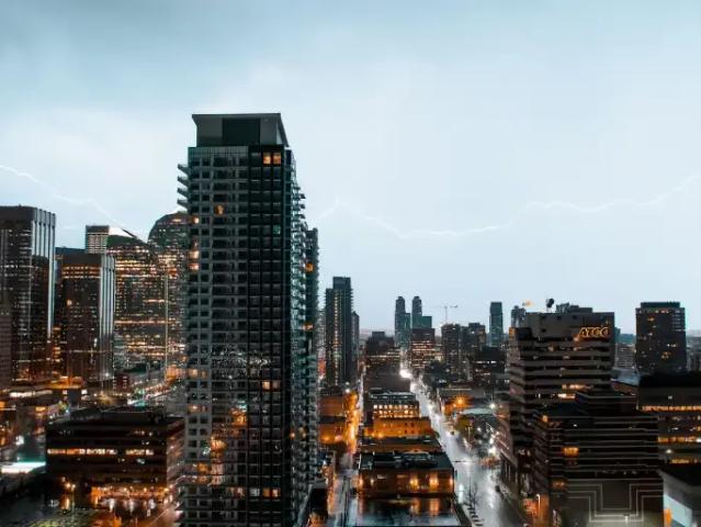 1 Bedroom Condo Calgary AB 103920513