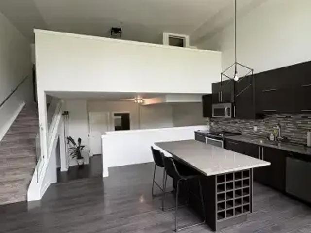 1 Bedroom Condo Calgary AB 103118963
