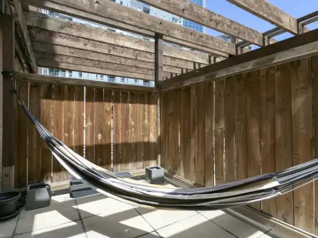 1 Bedroom Condo Calgary AB 103151703