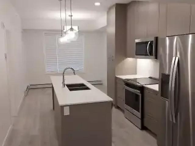 1 Bedroom Condo Calgary AB 103301336
