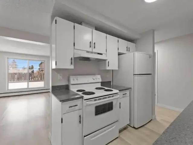 1 Bedroom Condo Calgary AB 104401585